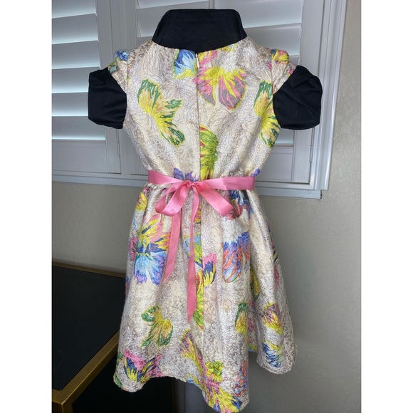 Girls dress - Picture 3 of 3